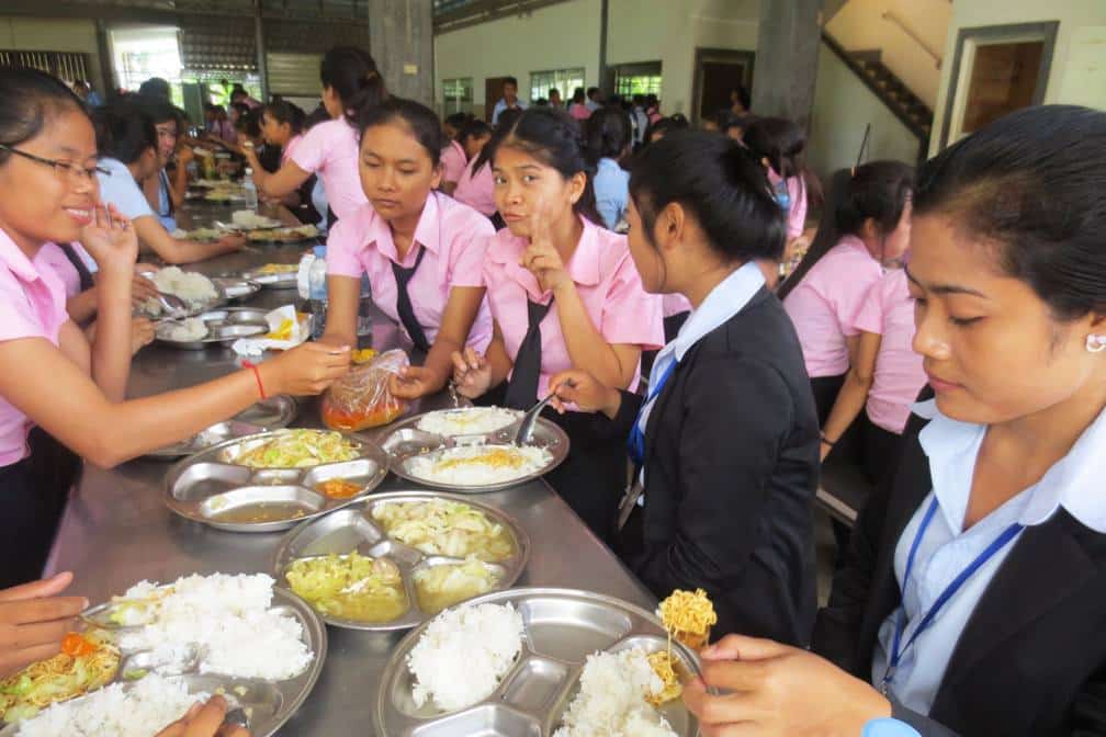 CAMBODIA: More than 700 Technical School Students Have Access to Better Nutrition Thanks to Rice-Meal Donation